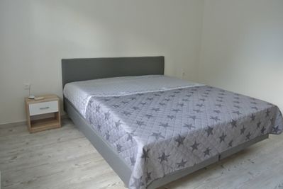 Schlafzimmer 1 Bild 1